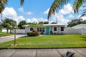 2950 NE 9th Ter, Pompano Beach, FL 33064 Sold 12/17/24
