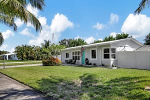 2950 NE 9th Ter, Pompano Beach, FL 33064 Sold 12/17/24