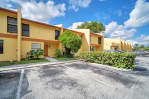 1610 NW 93rd Ave 303, Hollywood, FL 33024 - MLS#F10465045
