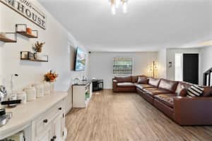 7921 NW 11th St 7921, Plantation, FL 33322 Sold 02/21/25