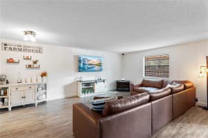 7921 NW 11th St 7921, Plantation, FL 33322 Sold 02/21/25