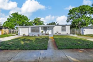 5300 NE 17th Ave, Pompano Beach, FL 33064 Sold 11/15/24