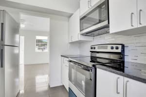 5300 NE 17th Ave, Pompano Beach, FL 33064 Sold 11/15/24