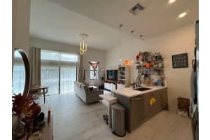 4372 NW 9 ST, Plantation, FL 33317 Sold 03/11/25