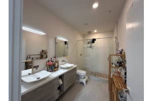 4372 NW 9 ST, Plantation, FL 33317 Sold 03/11/25