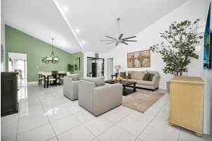 8193 Pine Cir 48, Tamarac, FL 33321 Sold 12/03/24