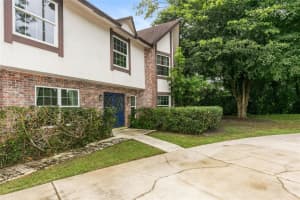12628 Pineacre Ln, Wellington, FL 33414 Sold 11/27/24
