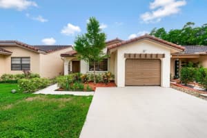 6654 NW 174th Ln, Hialeah, FL 33015 Sold 12/27/24