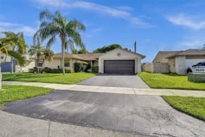 600 Fairfax Ave, Davie, FL 33325 Sold 12/05/24