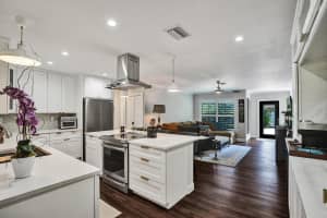 1611 NW 45th St, Oakland Park, FL 33309 Sold 11/22/24