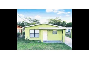 166 SW 5th St, Deerfield Beach, FL 33441 Sold 12/09/24