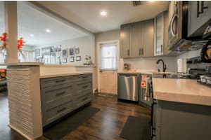 6611 Allen St, Hollywood, FL 33024 Sold 12/11/24