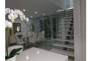 8165 NW 192ND ST, Hialeah, FL 33015 Sold 04/07/25