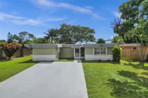 7208 NW 63RD ST, Tamarac, FL 33321 Sold 05/01/25