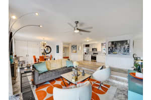 660 Tennis Club Dr 401, Fort Lauderdale, FL 33311 Sold 12/04/24