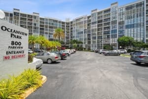 800 Parkview Dr 1025, Hallandale Beach