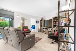 806 Cypress Grove Ln 208, Pompano Beach, FL 33069 Sold 04/29/25