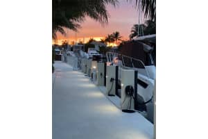 2501 NE 33rd St, Lighthouse Point, FL 33064 Sold 12/02/24