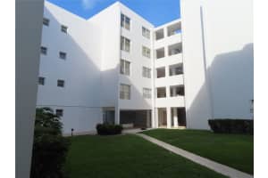 6923 Cypress Rd 14D, Plantation, FL 33317 Sold 01/24/25