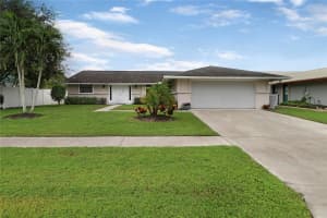 8442 Mildred Dr, Boynton Beach, FL 33472 Sold 01/30/25