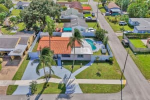 2424 Wiley St, Hollywood, FL 33020 Sold 01/23/25