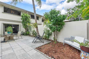 3024 S Oakland Forest Dr 3103, Oakland Park, FL 33309 Sold 04/11/25