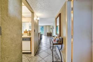 1830 Sabal Palm Dr 104, Davie, FL 33324 Sold 01/31/25