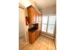 3092 S Oakland Forest Dr 1806, Oakland Park, FL 33309 Sold 01/10/25