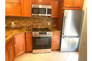 3016 S Oakland Forest Dr 2901, Oakland Park, FL 33309 Sold 02/05/25