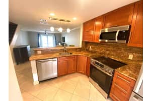 3016 S Oakland Forest Dr 2901, Oakland Park, FL 33309 Sold 02/05/25