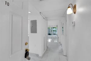 119 Royal Park Dr 1D, Oakland Park, FL 33309 Sold 02/28/25