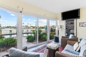 725 N Riverside Dr 101, Pompano Beach, FL 33062 Sold 05/09/25