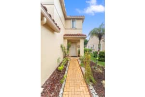 1381 Sago Ln, Weston, FL 33327 Sold 01/06/25