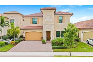 12120 N Baypoint Cir, Parkland, FL 33076 Sold 01/06/25