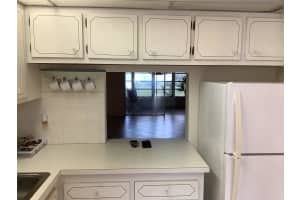 1055 Country Club Dr 202, Margate, FL 33063 Sold 12/30/24