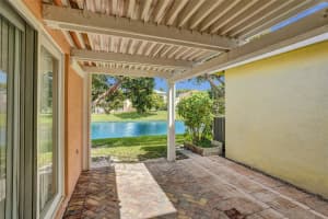 4032 Eastridge Dr, Deerfield Beach, FL 33064 Sold 12/27/24