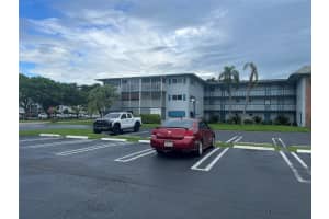 981 Hillcrest Ct 212, Hollywood, FL 33021 Sold 02/05/25
