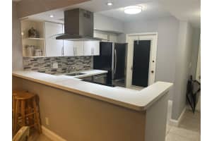 981 Hillcrest Ct 212, Hollywood, FL 33021 Sold 02/05/25