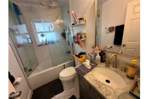 547 NE 1st Ave, Deerfield Beach, FL 33441 Sold 12/22/25