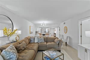 3010 NE 16th Ave 101, Oakland Park, FL 33334 Sold 12/10/24