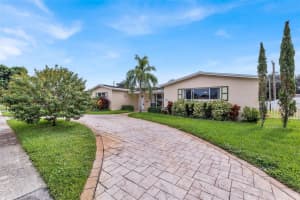 8962 SW 52nd Pl, Cooper City, FL 33328 Sold 11/06/24