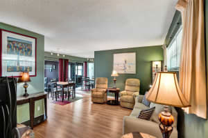 32 Colonial Club Drive, Boynton Beach, FL 33435 - MLS#F10466340