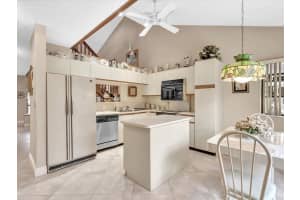 7780 NW 79th Ave F7, Tamarac, FL 33321 Sold 01/10/25
