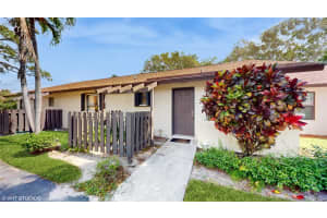 27 Via De Casas Norte 27, Boynton Beach, FL 33426 Sold 12/19/24