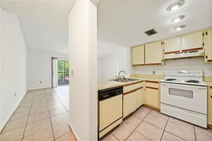 401 SE 10th St 207B, Dania Beach, FL 33004 Sold 03/07/25