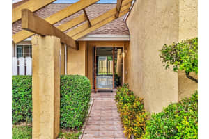 8200 NW 49th St, Lauderhill, FL 33351 Sold 12/18/24