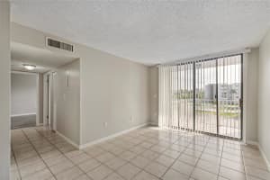8145 NW 7th St 320, Miami, FL 33126 Sold 03/10/25