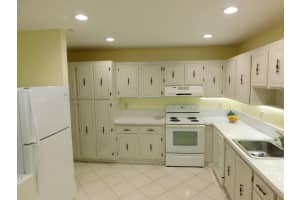 1740 NW 19th Ter 201, Delray Beach, FL 33445 Sold 09/30/25