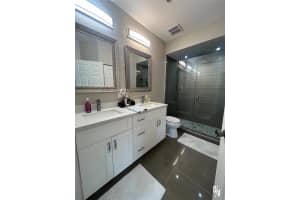 7851 Catalina Cir 7851, Tamarac, FL 33321 Sold 01/30/25