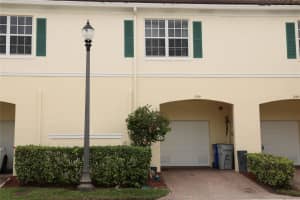240 SW 7th Ct, Pompano Beach, FL 33060 Sold 12/03/24